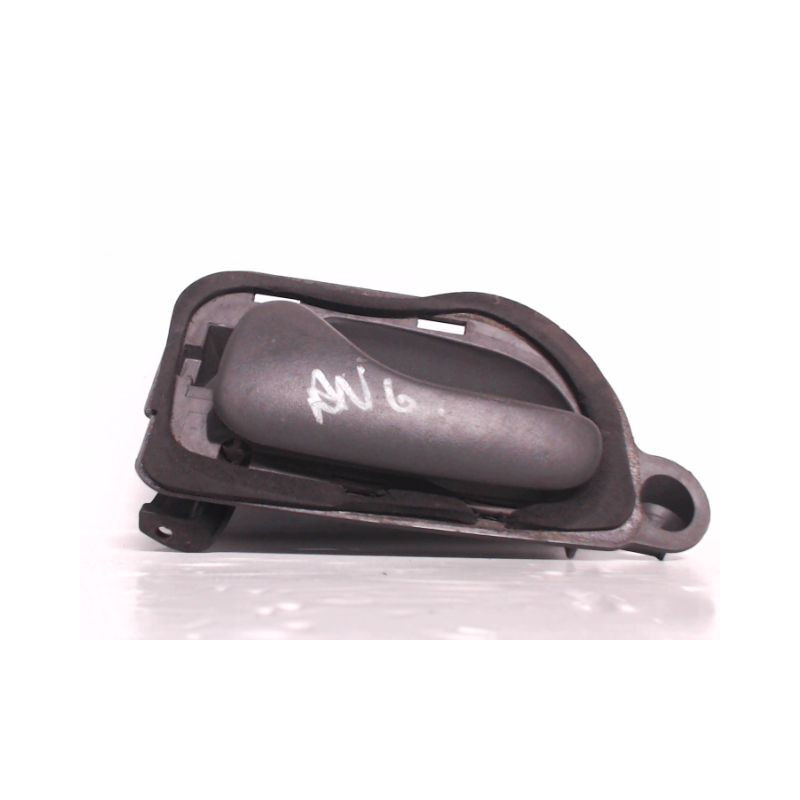 POIGNEE INTERIEURE PORTE AVANT GAUCHE RENAULT SAFRANE -96