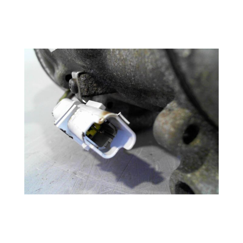 COMPRESSEUR AIR CONDITIONNE RENAULT CLIO III 2009-