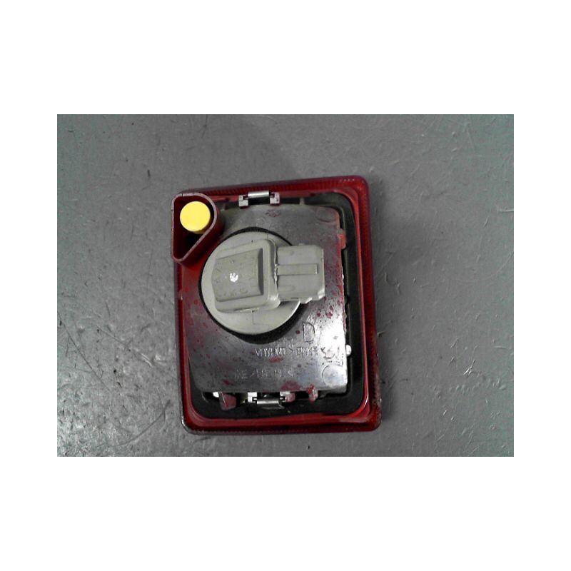 FEU BROUILLARD ARRIERE DROIT PEUGEOT 407
