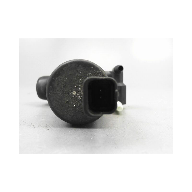 POMPE LAVE-GLACE AVANT RENAULT LAGUNA ESTATE II Phase 1 2000-2005
