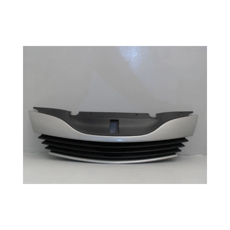 CALANDRE RENAULT LAGUNA