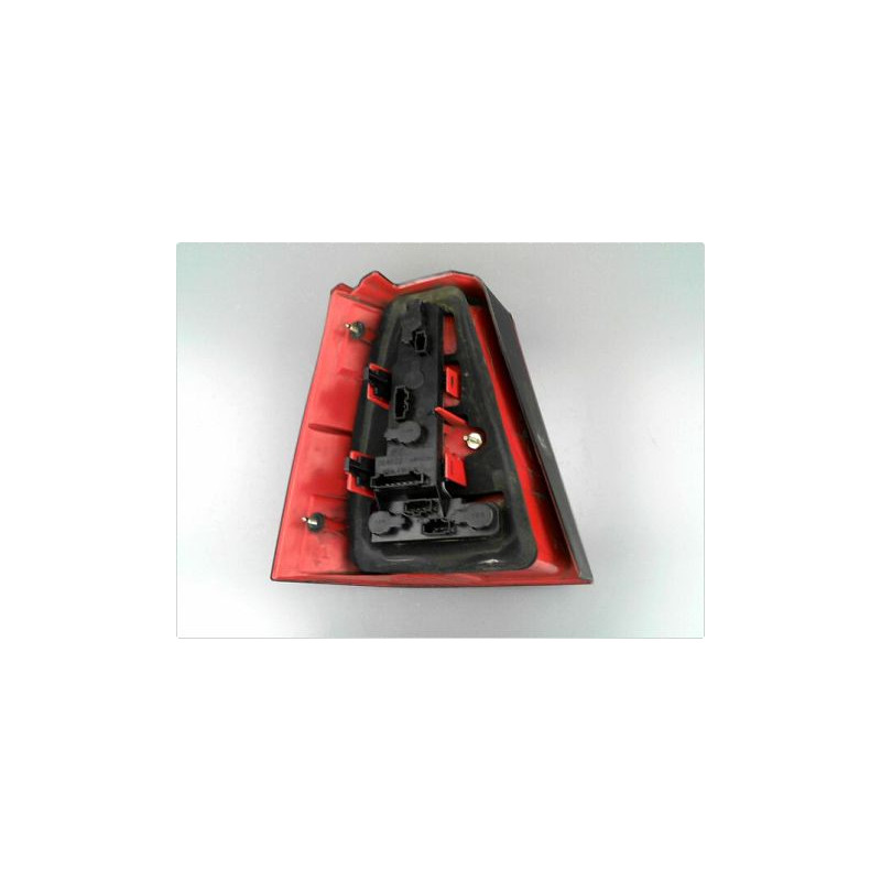 FEU ARRIERE DROIT VOLKSWAGEN GOLF IV BREAK 99-2002