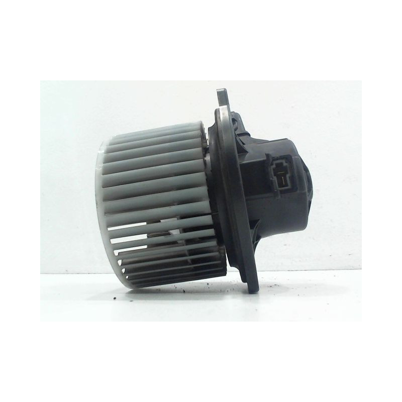 MOTEUR VENTILATEUR CHAUFFAGE KIA CEE-D