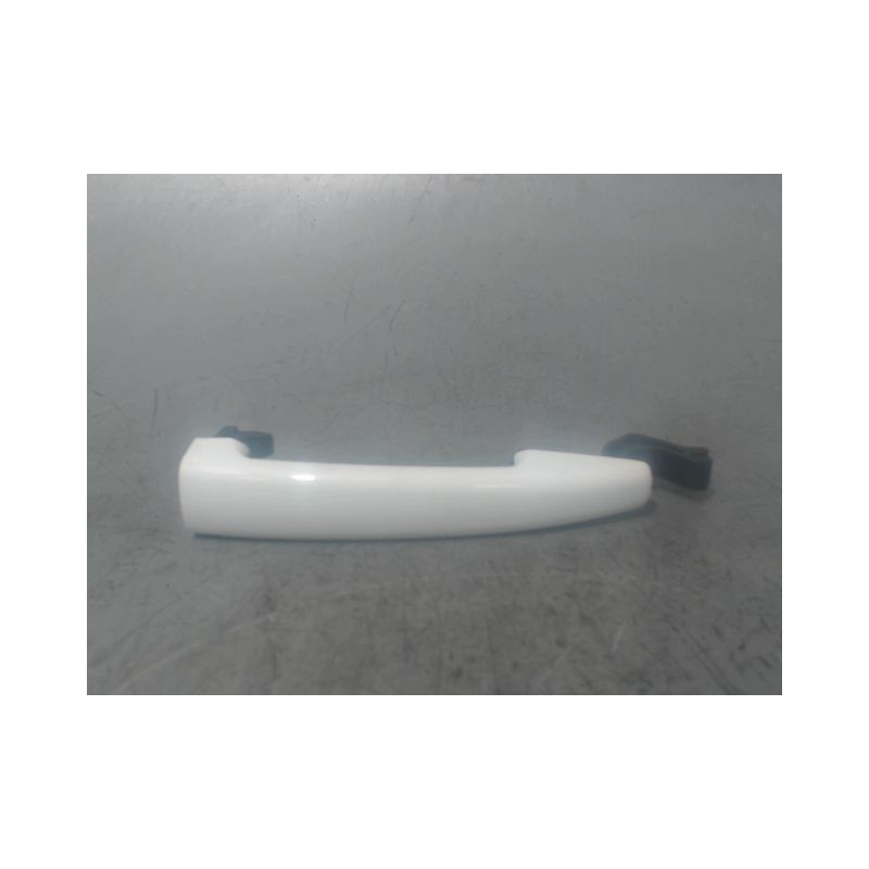 POIGNEE EXTERIEURE PORTE AVANT GAUCHE PEUGEOT 208