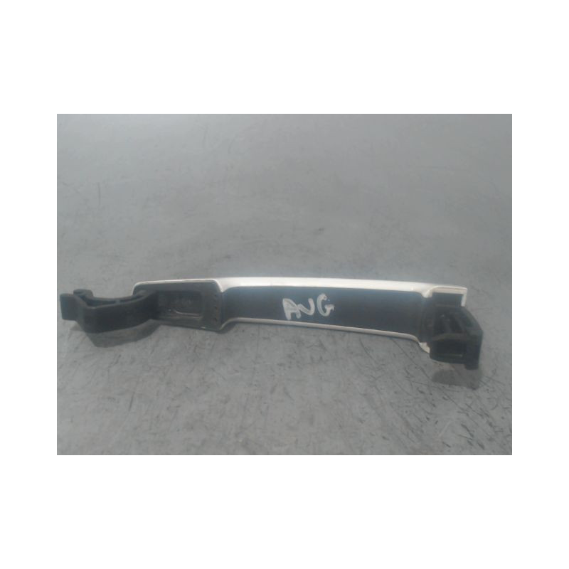 POIGNEE EXTERIEURE PORTE AVANT GAUCHE PEUGEOT 208