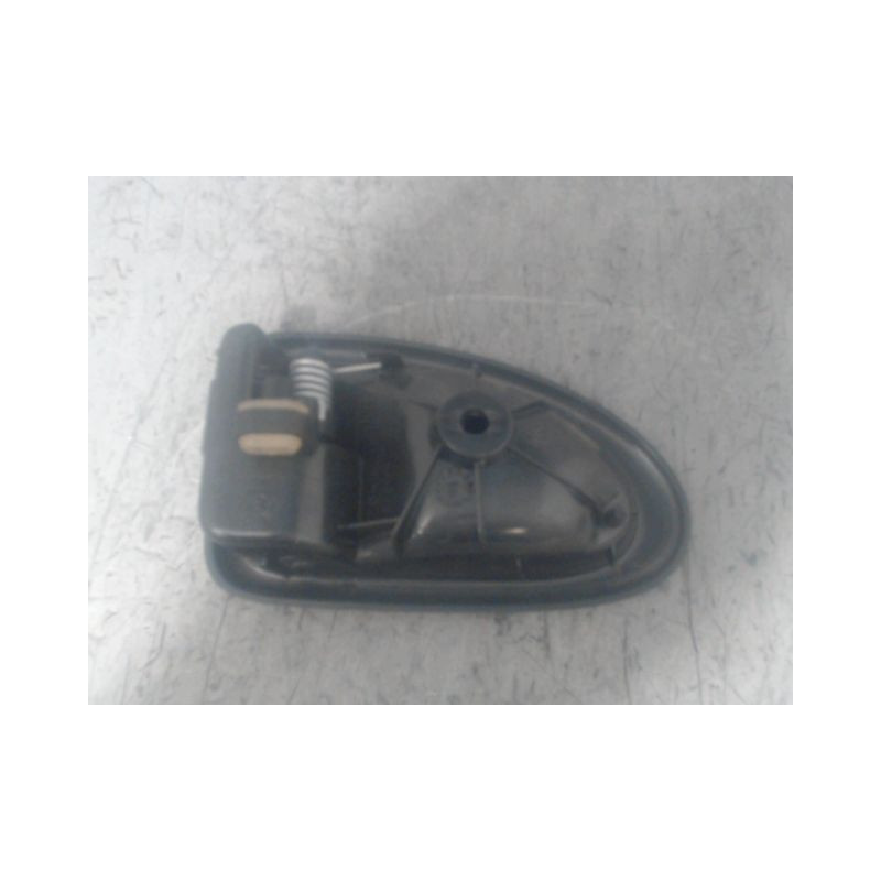 POIGNEE INTERIEURE PORTE ARRIERE DROIT RENAULT CLIO II CAMPUS 06-