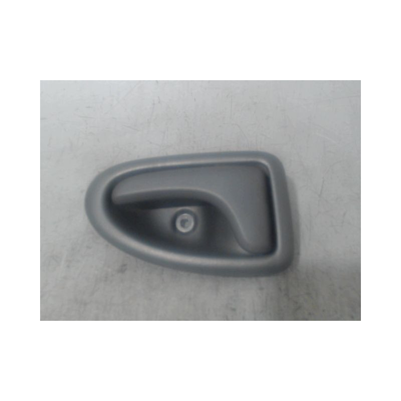 POIGNEE INTERIEURE PORTE ARRIERE GAUCHE RENAULT CLIO II CAMPUS 06-