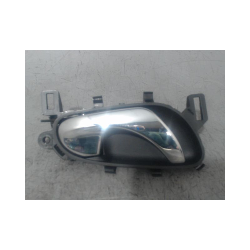 POIGNEE INTERIEURE PORTE AVANT DROIT NISSAN QHASQAI 2007-