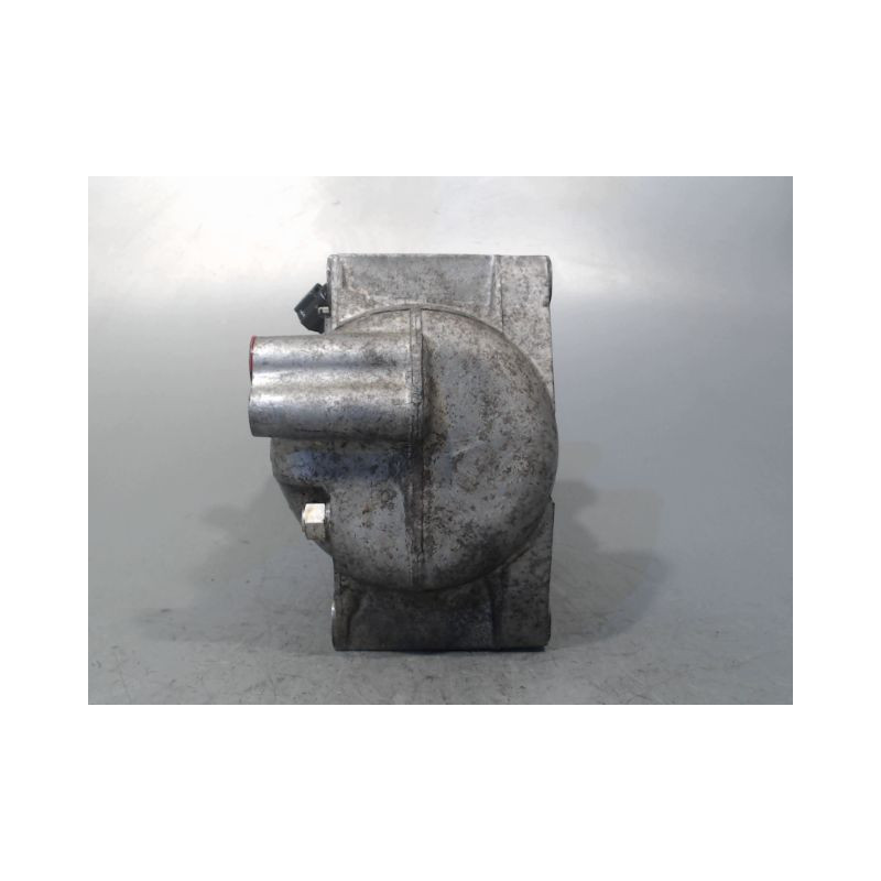 COMPRESSEUR AIR CONDITIONNE NISSAN NAVARA DOUBLE CABINE