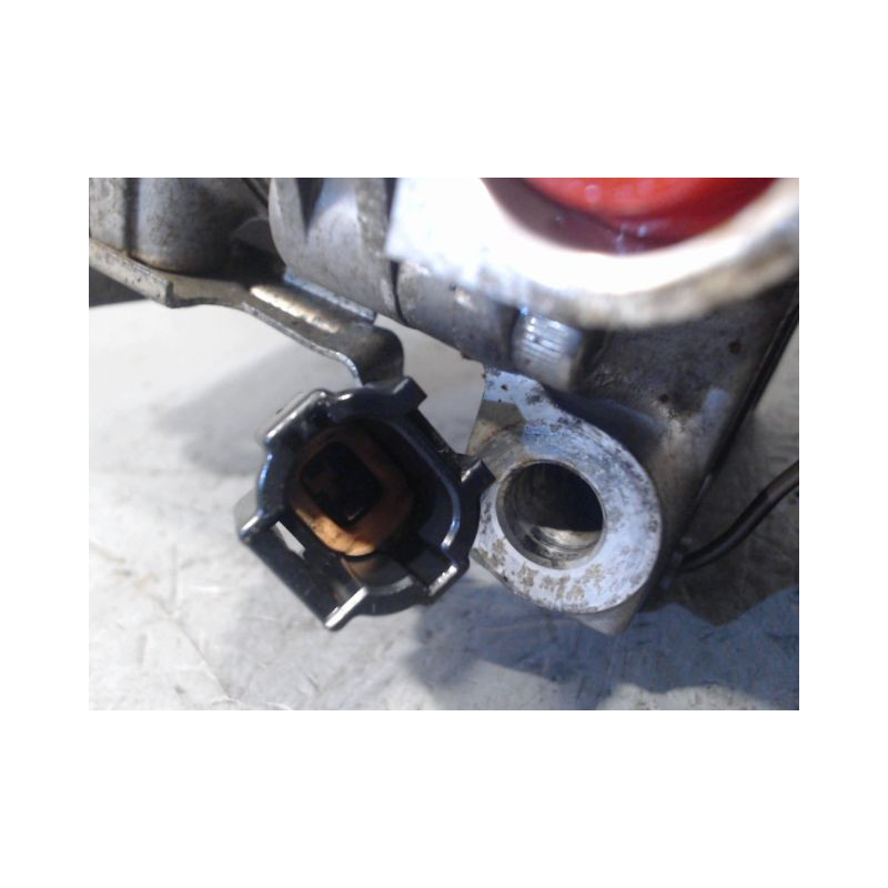 COMPRESSEUR AIR CONDITIONNE NISSAN NAVARA DOUBLE CABINE
