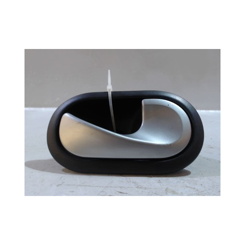 POIGNEE INTERIEURE PORTE AVANT DROIT RENAULT MODUS LONGUE 2008-