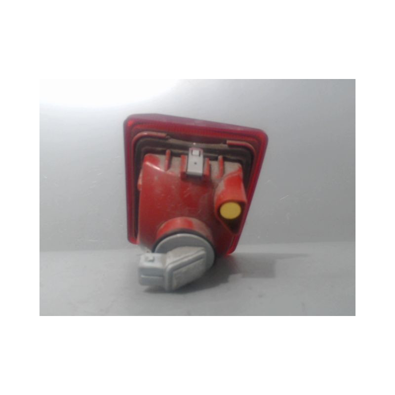 FEU BROUILLARD ARRIERE GAUCHE PEUGEOT 407 SW