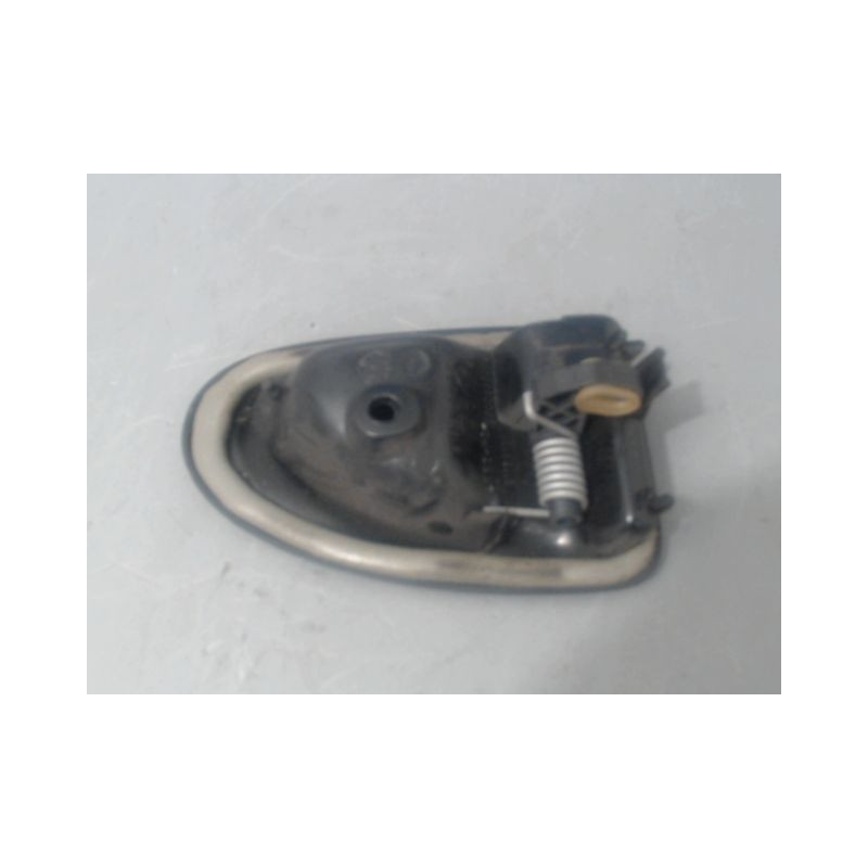 POIGNEE INTERIEURE PORTE ARRIERE DROIT DACIA LOGAN 4 P 05-08