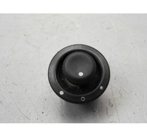 COMMANDE RETROVISSEUR EXT ELECTRIQUE G