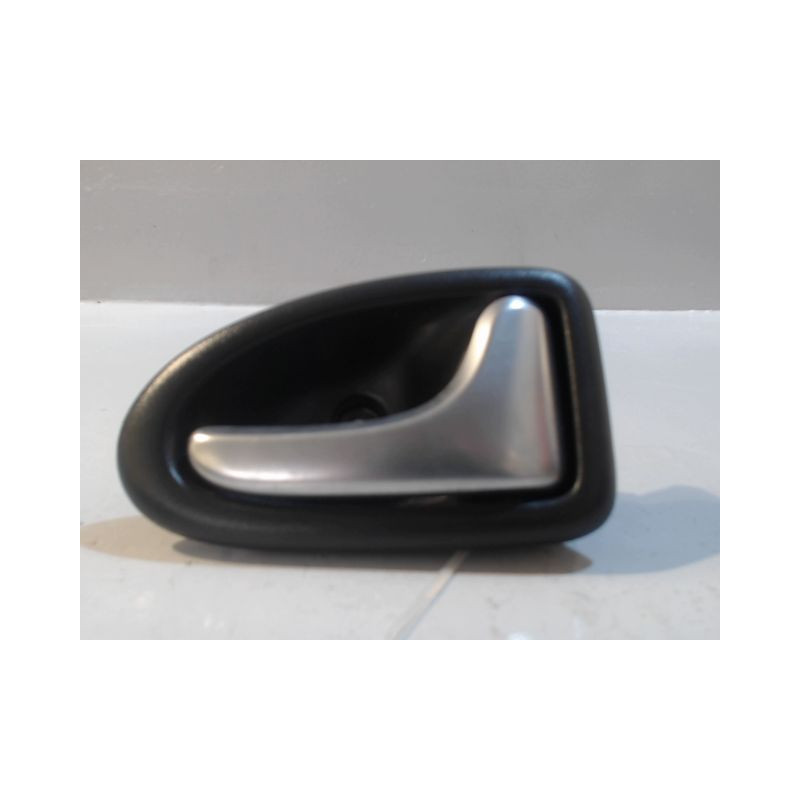 POIGNEE INTERIEURE PORTE ARRIERE DROIT RENAULT CLIO II CAMPUS 06-