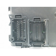PLATINE FUSIBLE AVANT OPEL CORSA