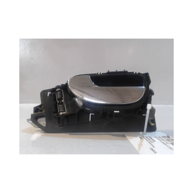 POIGNEE INTERIEURE PORTE AVANT GAUCHE PEUGEOT 307 2005-2007