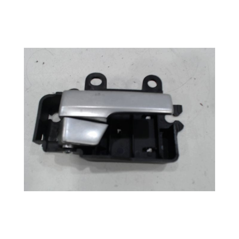 POIGNEE INTERIEURE PORTE AVANT DROIT FORD FOCUS