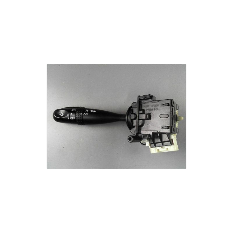 COMMANDE CLIGNOTANT TOYOTA YARIS -2003