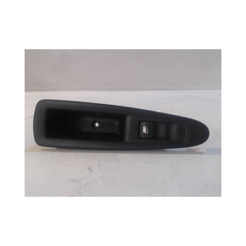 COMMANDE LEVE-GLACE PORTE ARD CITROEN C4 04-08