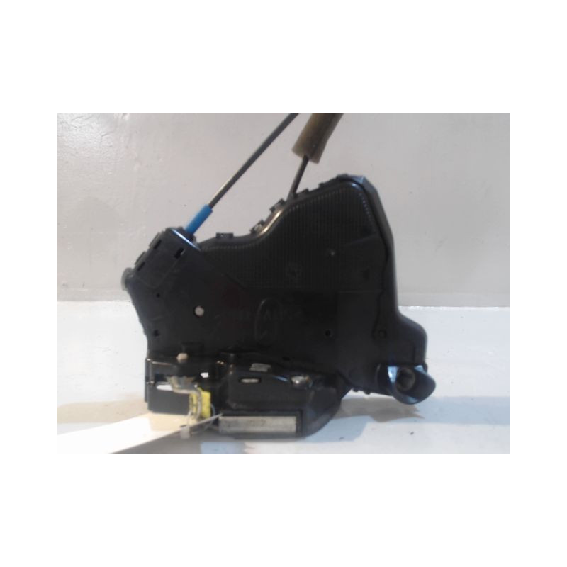 SYSTEME CONDAMNATION AVANT GAUCHE TOYOTA COROLLA VERSO 2004-2007