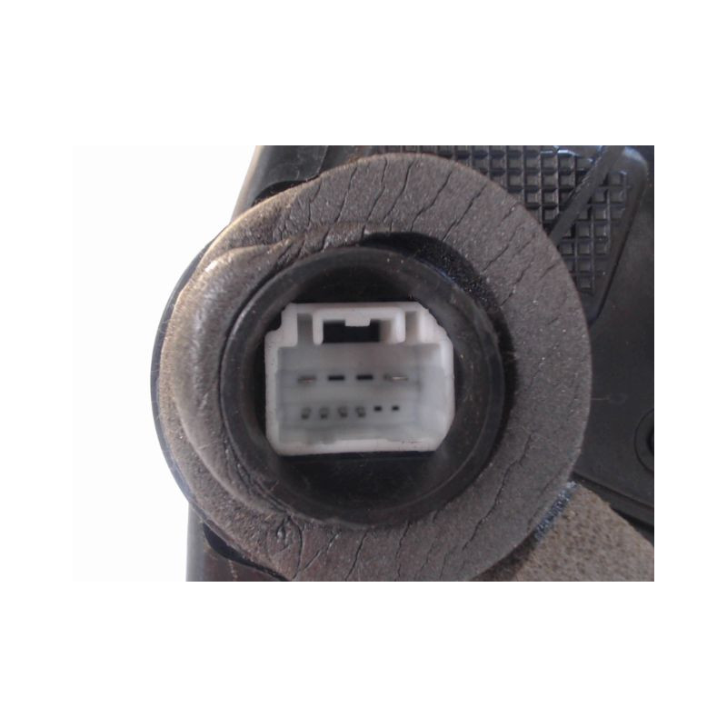 SYSTEME CONDAMNATION AVANT GAUCHE TOYOTA COROLLA VERSO 2004-2007