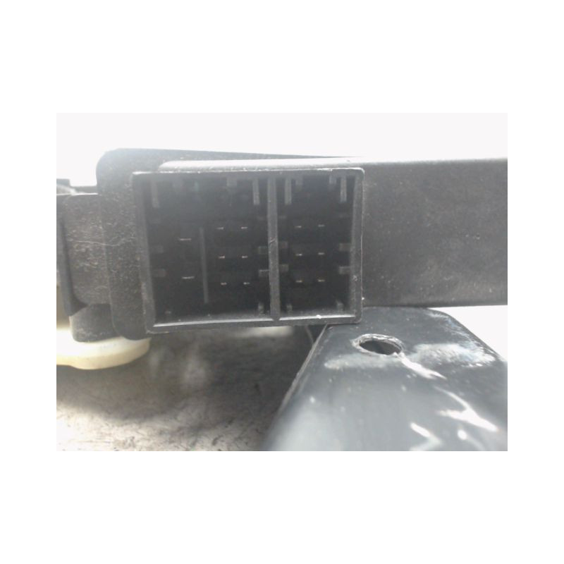 MECANISME+MOTEUR LEVE-GLACE AVANT DROIT VOLKSWAGEN POLO