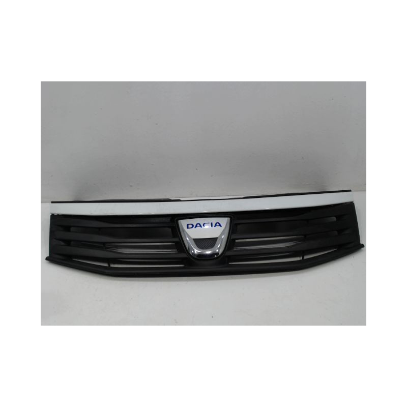 CALANDRE DACIA SANDERO
