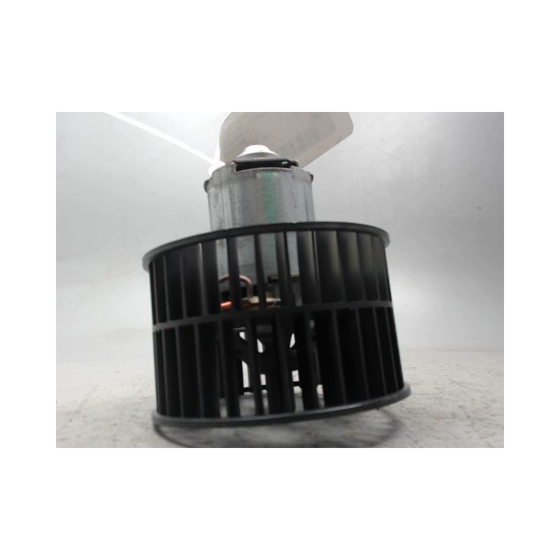 MOTEUR VENTILATEUR CHAUFFAGE OPEL CORSA