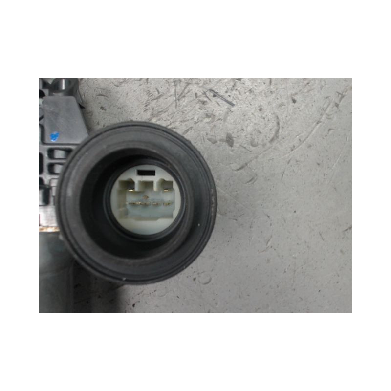 MECANISME+MOTEUR LEVE-GLACE AVANT DROIT TOYOTA YARIS