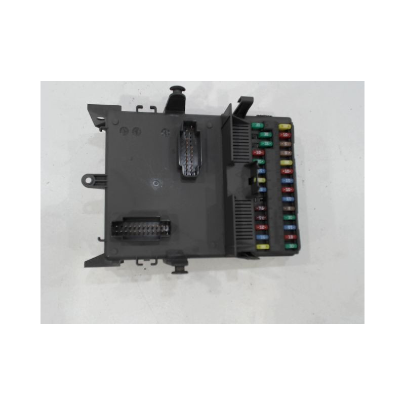 PLATINE FUSIBLE AVANT RENAULT LAGUNA