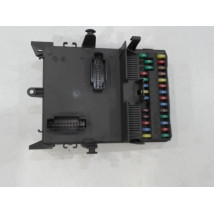 PLATINE FUSIBLE AVANT RENAULT LAGUNA