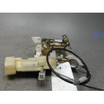 SERRURE PORTE AVANT DROIT TOYOTA YARIS