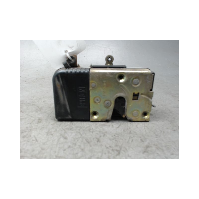 SERRURE PORTE AVANT DROIT PEUGEOT 406