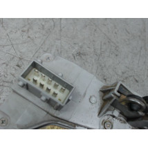 SERRURE PORTE AVANT DROIT PEUGEOT 406