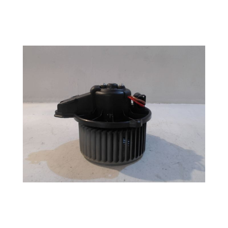 MOTEUR VENTILATEUR CHAUFFAGE AUDI A6 97-2001