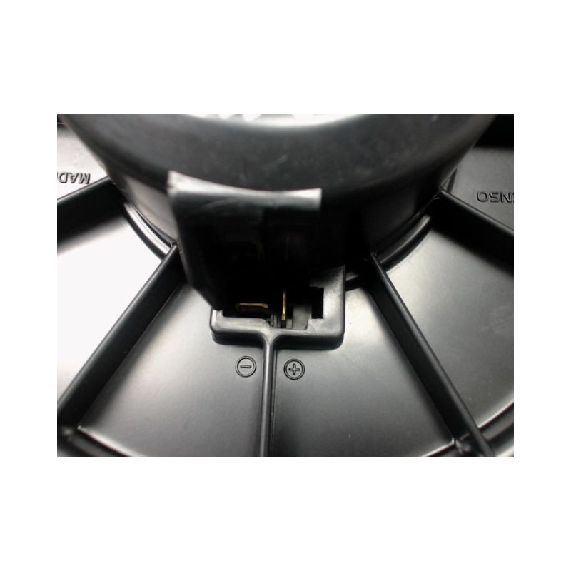 MOTEUR VENTILATEUR CHAUFFAGE TOYOTA AVENSIS