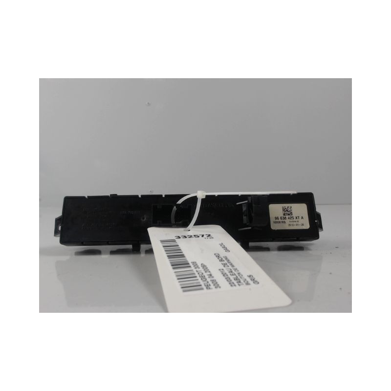 BOUTON DE WARNING PEUGEOT 3008 2009-