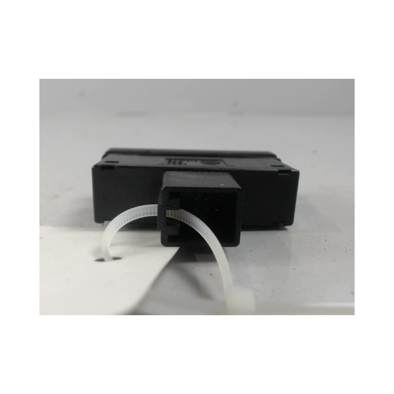 BOUTON DE WARNING VOLKSWAGEN PASSAT 2010-