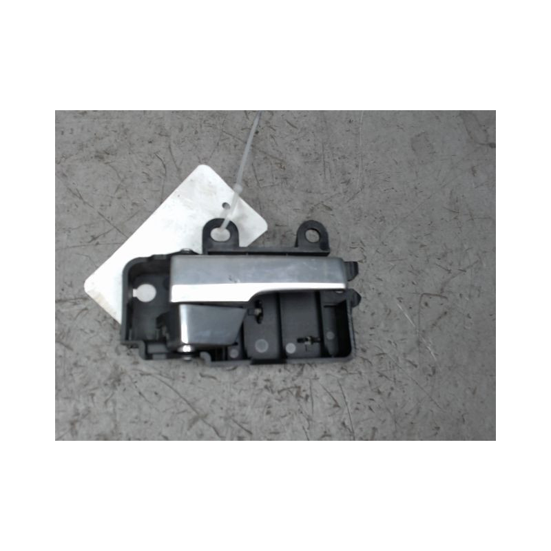 POIGNEE INTERIEURE PORTE AVANT DROIT FORD FOCUS