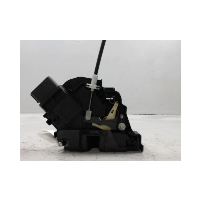 SYSTEME CONDAMNATION AVANT DROIT FORD FOCUS 2008-