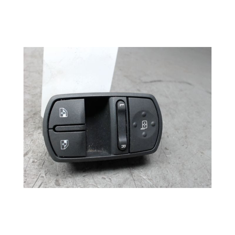 COMMANDE LEVE-GLACE PORTE AVG OPEL CORSA