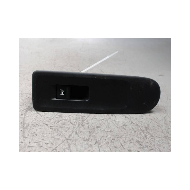 COMMANDE LEVE-GLACE PORTE AVD VOLKSWAGEN GOLF