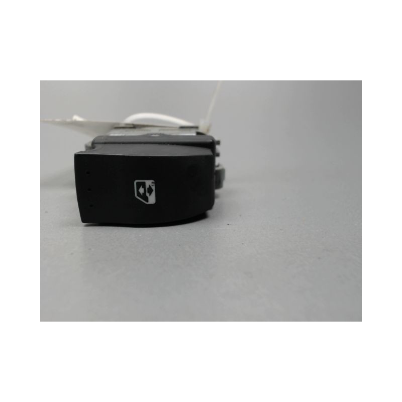 COMMANDE LEVE-GLACE PORTE AVD RENAULT MEGANE