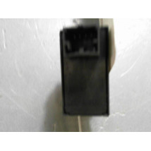 COMMANDE LEVE-GLACE PORTE AVD FIAT PUNTO