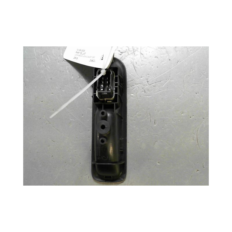 COMMANDE LEVE-GLACE PORTE ARD RENAULT MODUS
