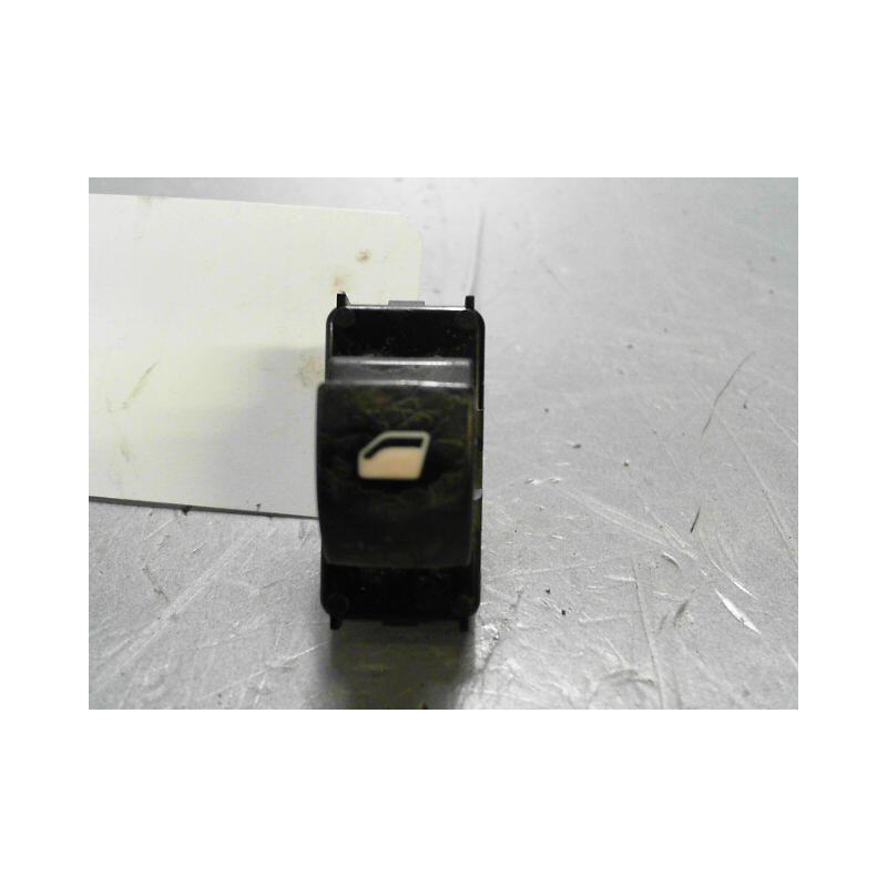 COMMANDE LEVE-GLACE PORTE AVD CITROEN C4