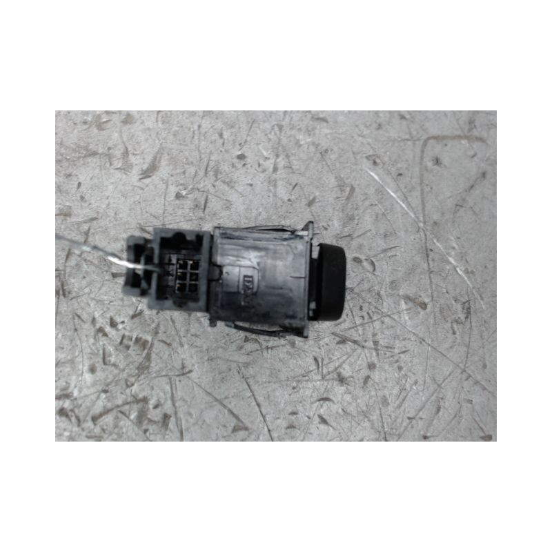 COMMANDE LEVE-GLACE PORTE ARD PEUGEOT 607