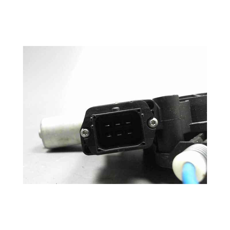 MECANISME+MOTEUR LEVE-GLACE AVANT DROIT OPEL CORSA