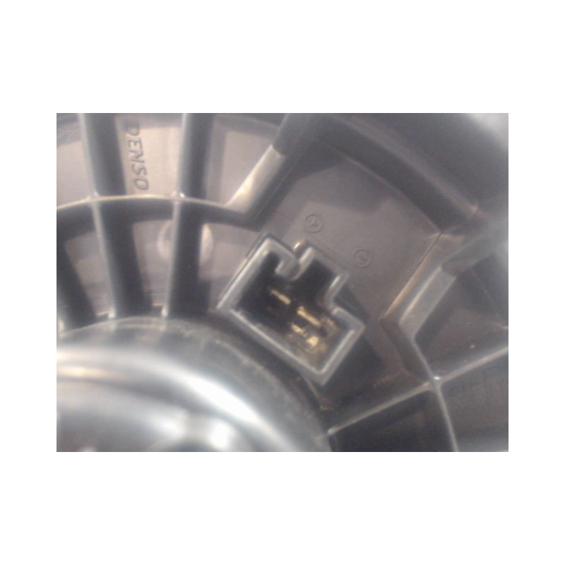 MOTEUR VENTILATEUR CHAUFFAGE TOYOTA YARIS 2005-